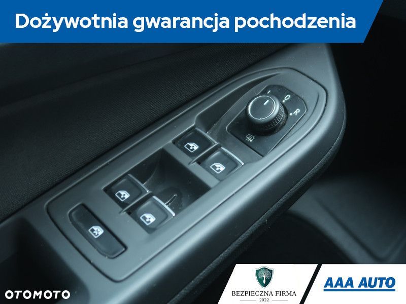 Volkswagen Golf - 20