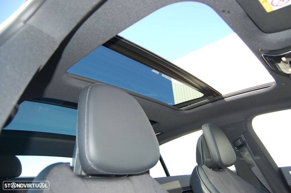 Mercedes-Benz EQE 300 Electric Art - 17