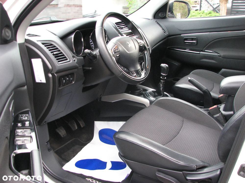 Peugeot 4008 - 16