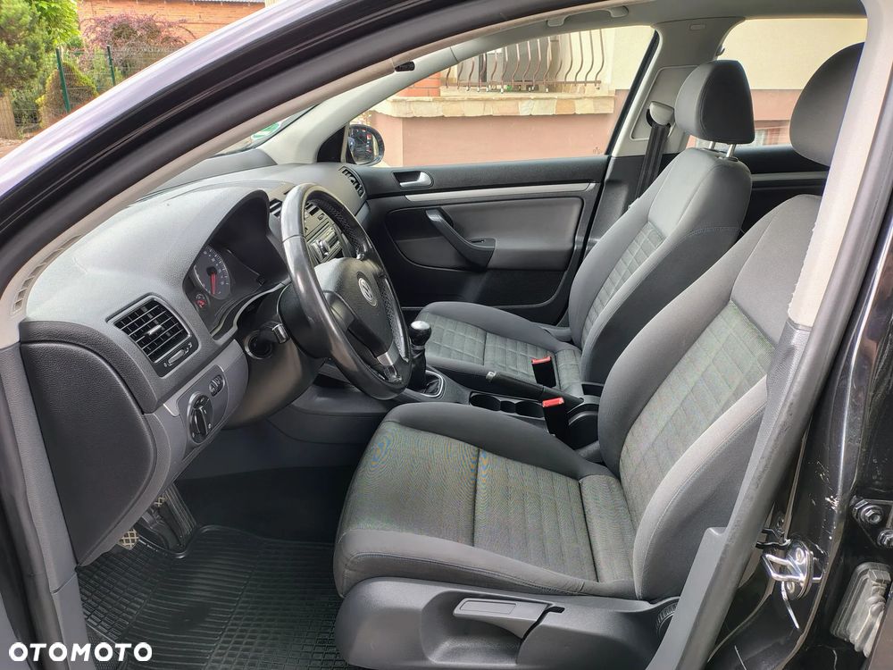 Volkswagen Golf 1.6 Trendline - 16