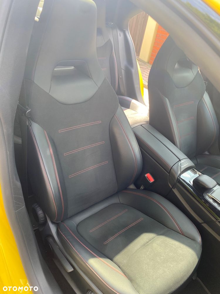 Mercedes-Benz CLA 250 AMG Line 7G-DCT - 12