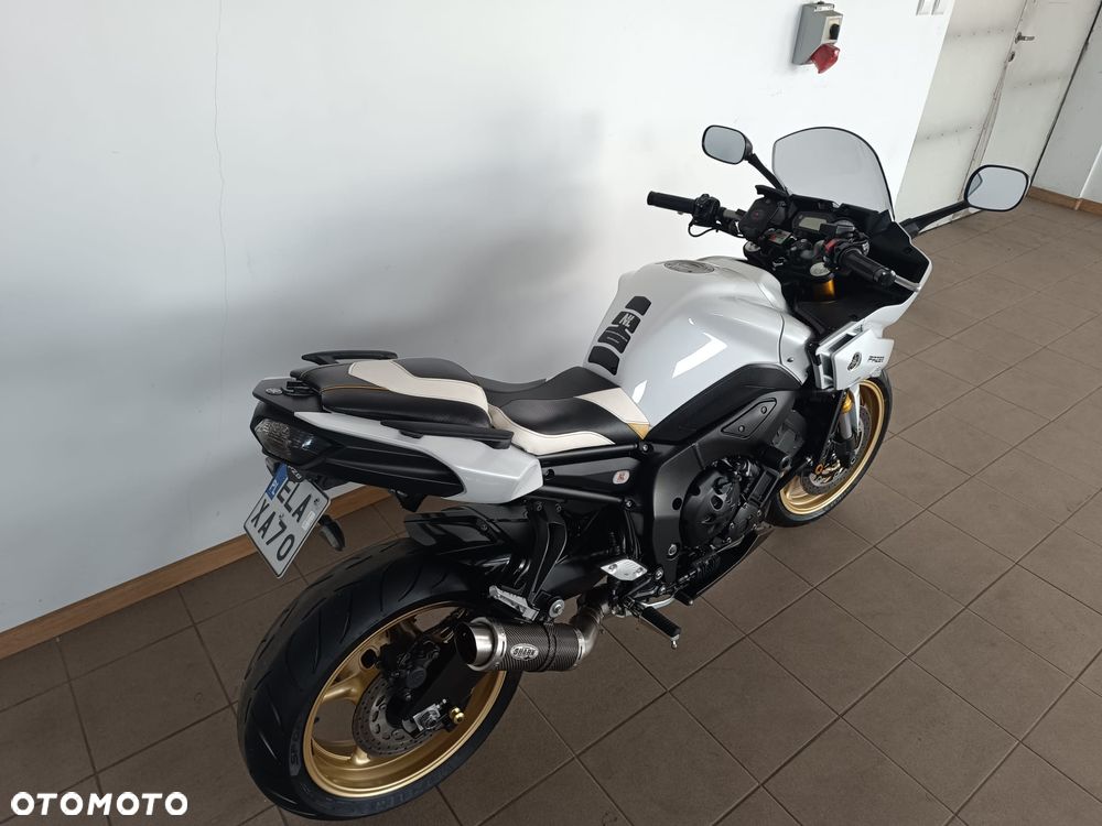 Yamaha FZ8 - 5