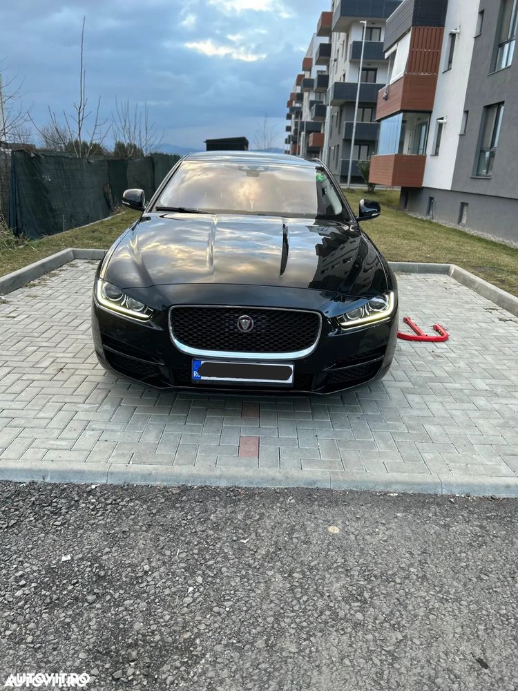 Jaguar XE 20d Aut. Prestige - 12