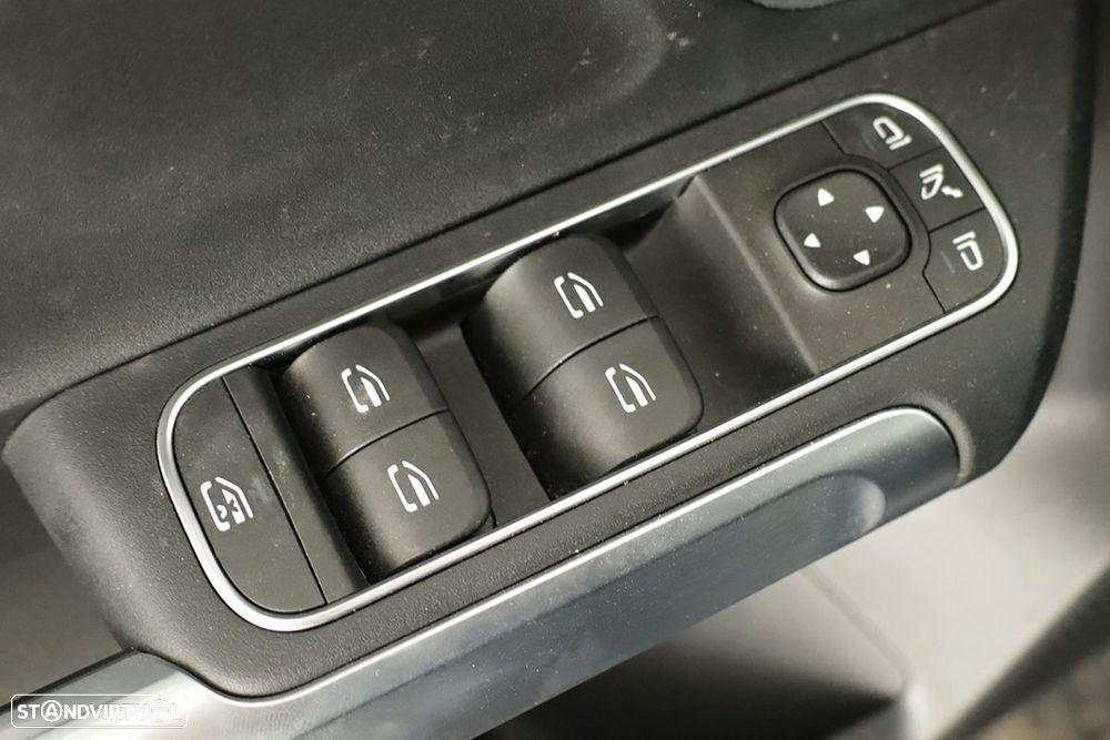 Mercedes-Benz EQB 300 4Matic AMG Line - 21