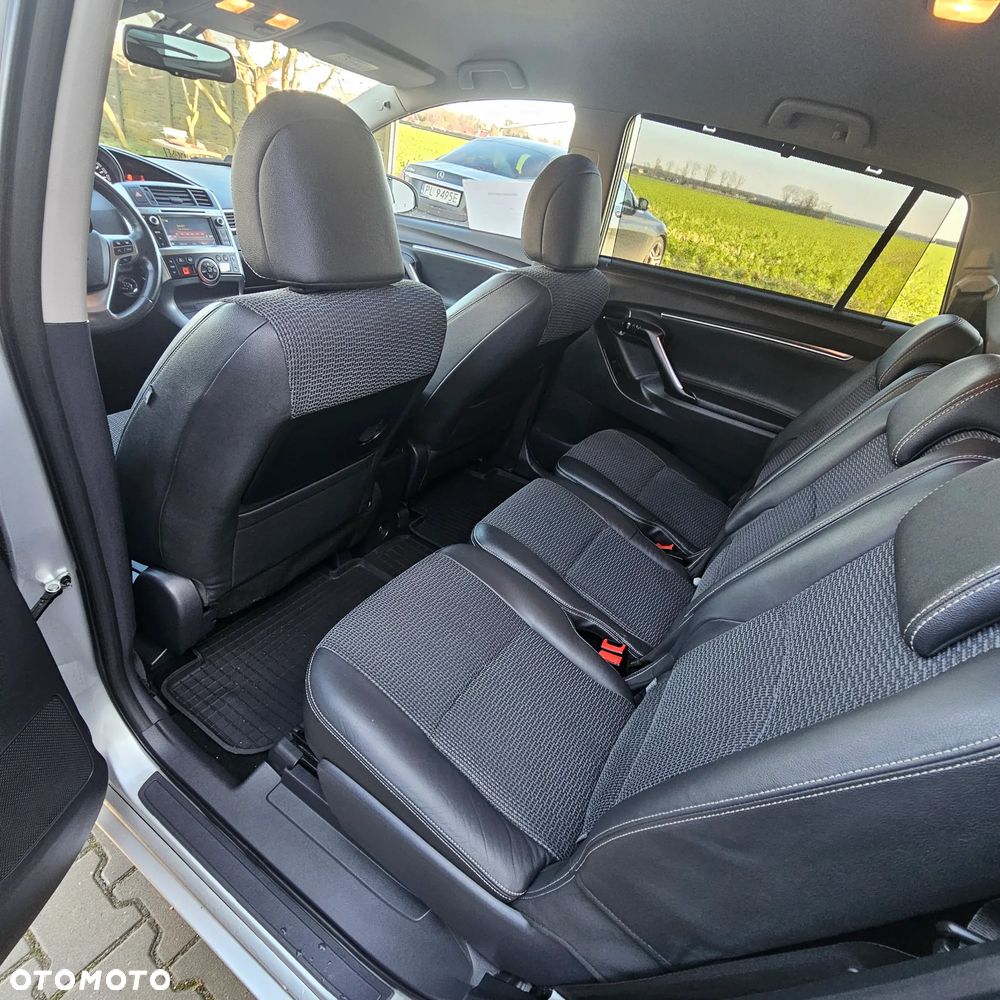 Toyota Verso 1.8 Premium 7os - 6