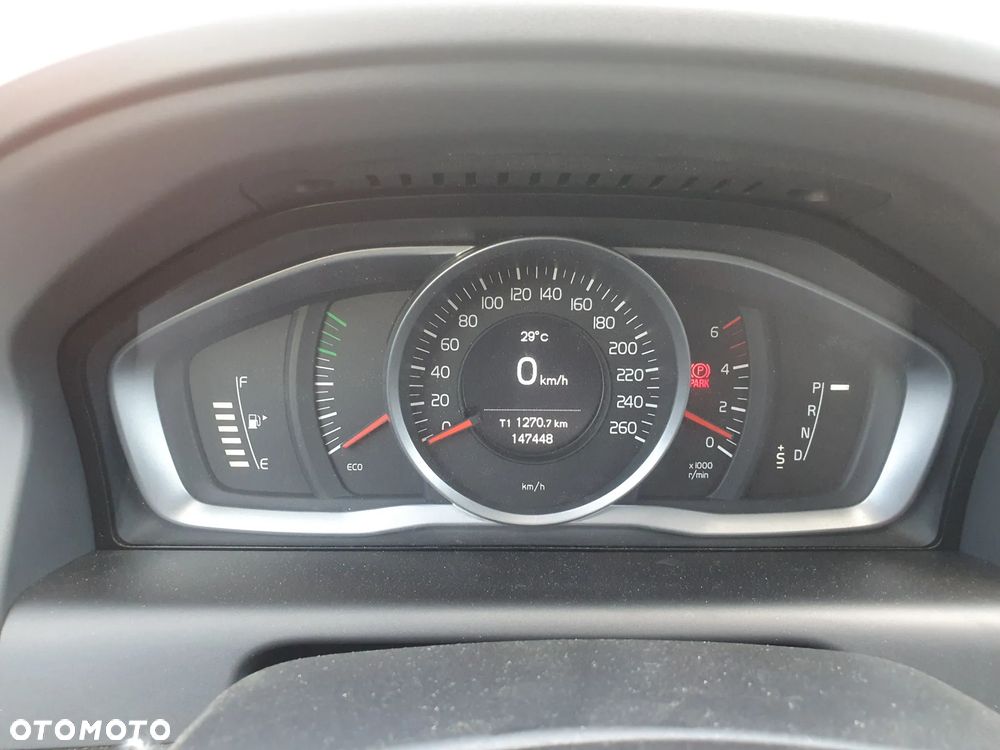 Volvo XC 60 D4 AWD Geartronic Momentum - 19