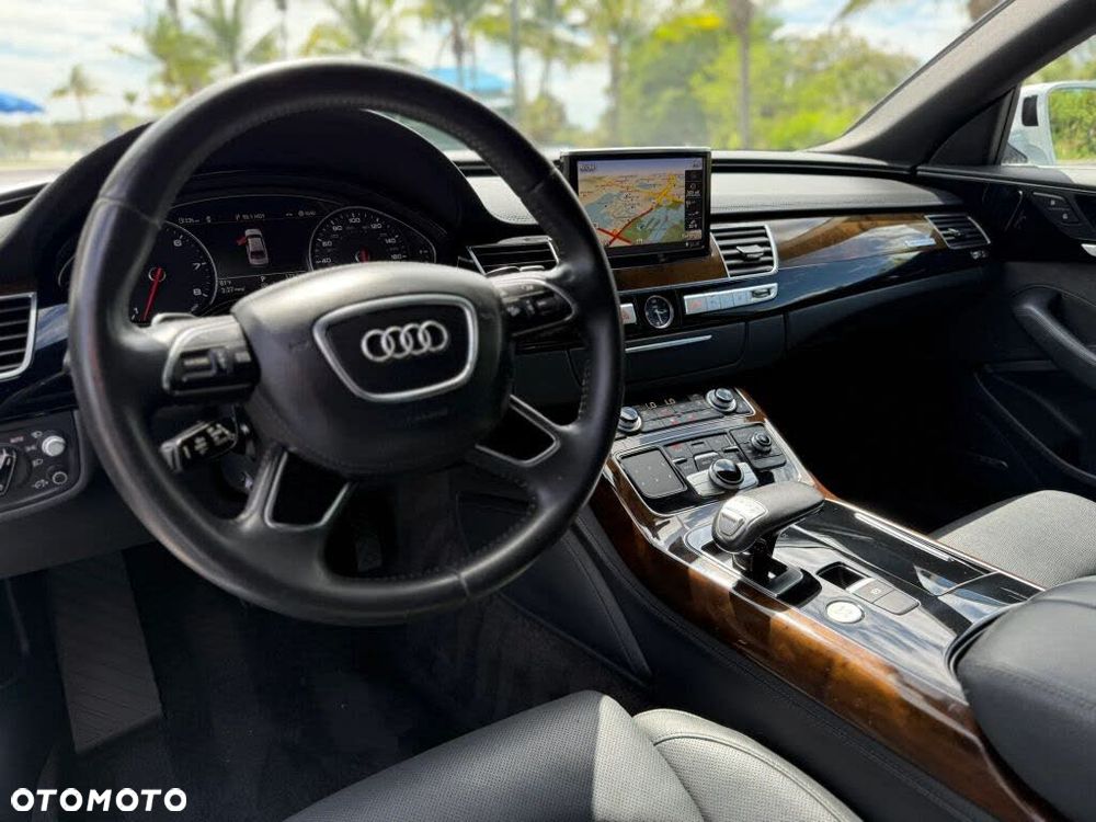 Audi A8 - 11