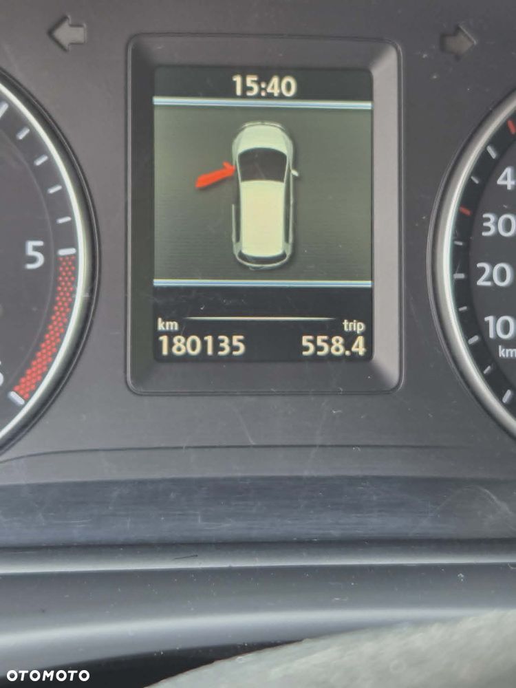 Volkswagen Touran 2.0 TDI DPF Highline - 8