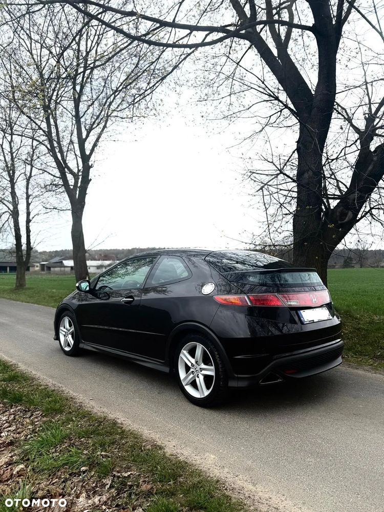 Honda Civic 1.8 TypeS - 3