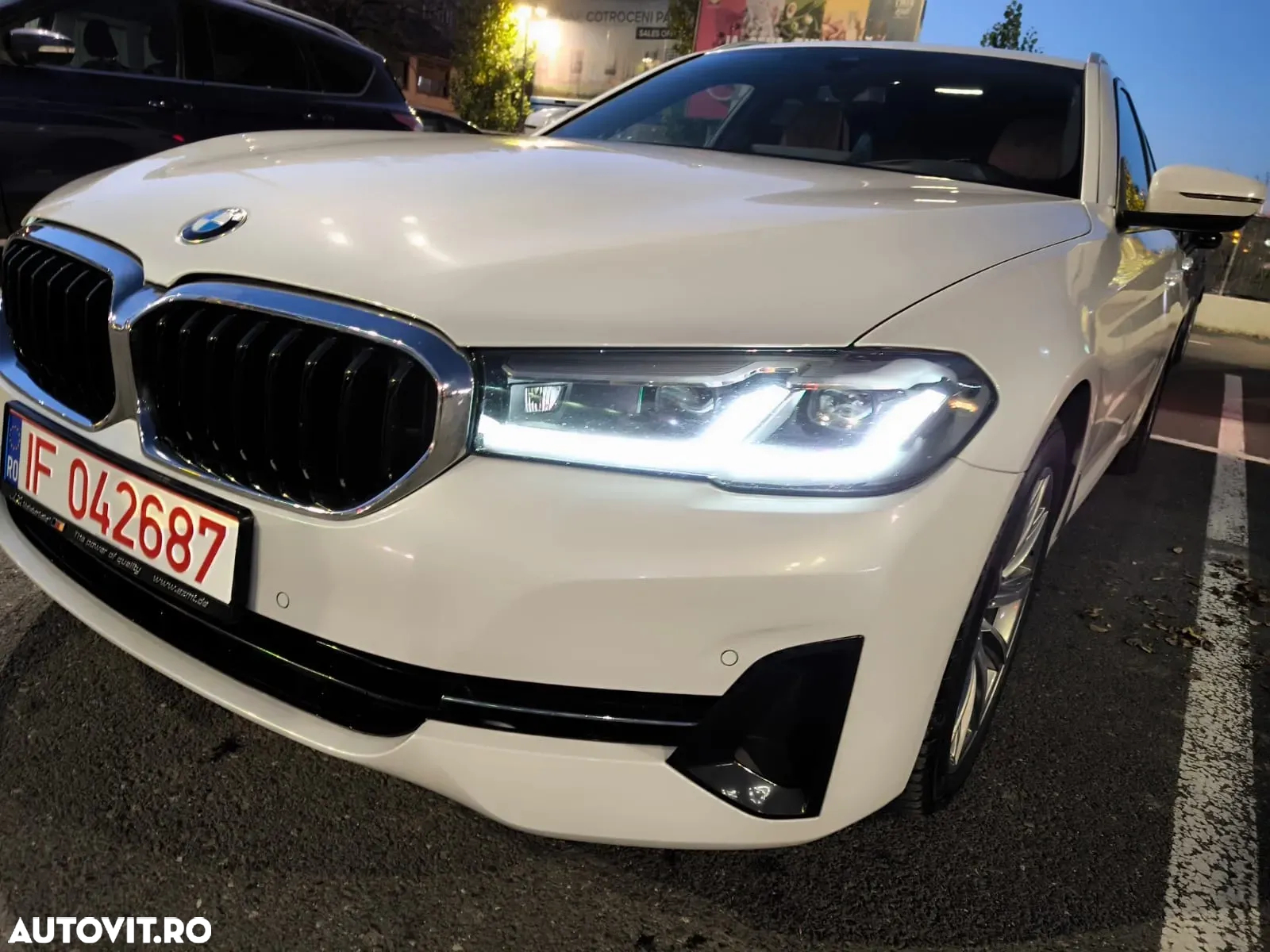 BMW Seria 5 518d AT MHEV - 12