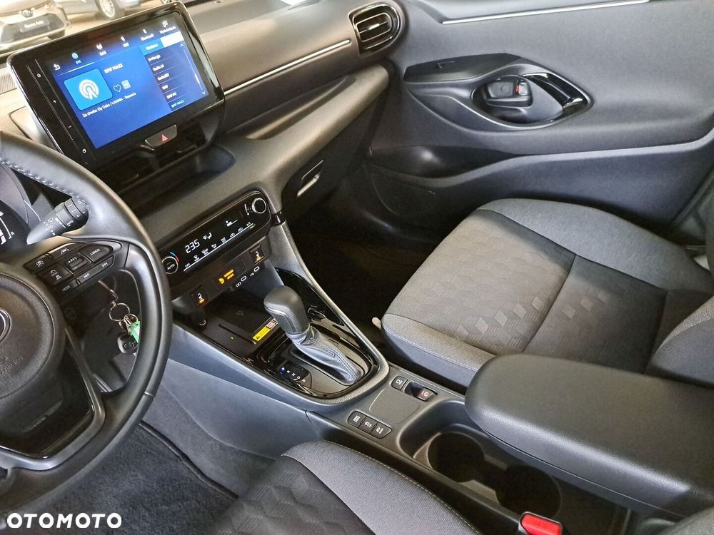 Toyota Yaris Hybrid 1.5 Style - 28