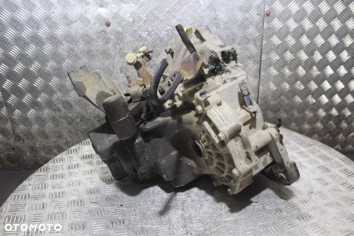 SKRZYNIA BIEGÓW 5 BIEGOWA MAZDA 3 I 2.0 - 3