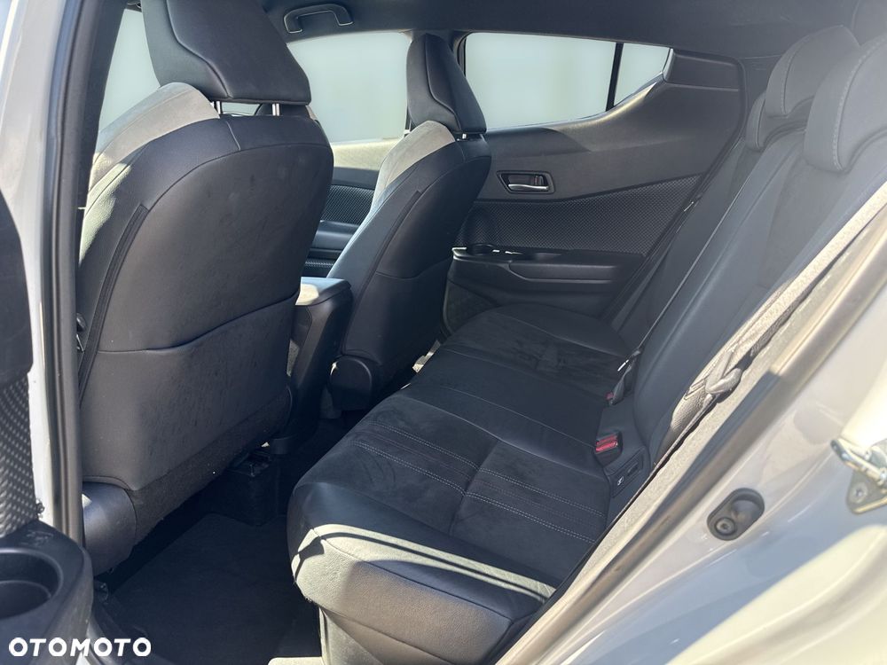 Toyota C-HR 2.0 Hybrid GR Sport - 12
