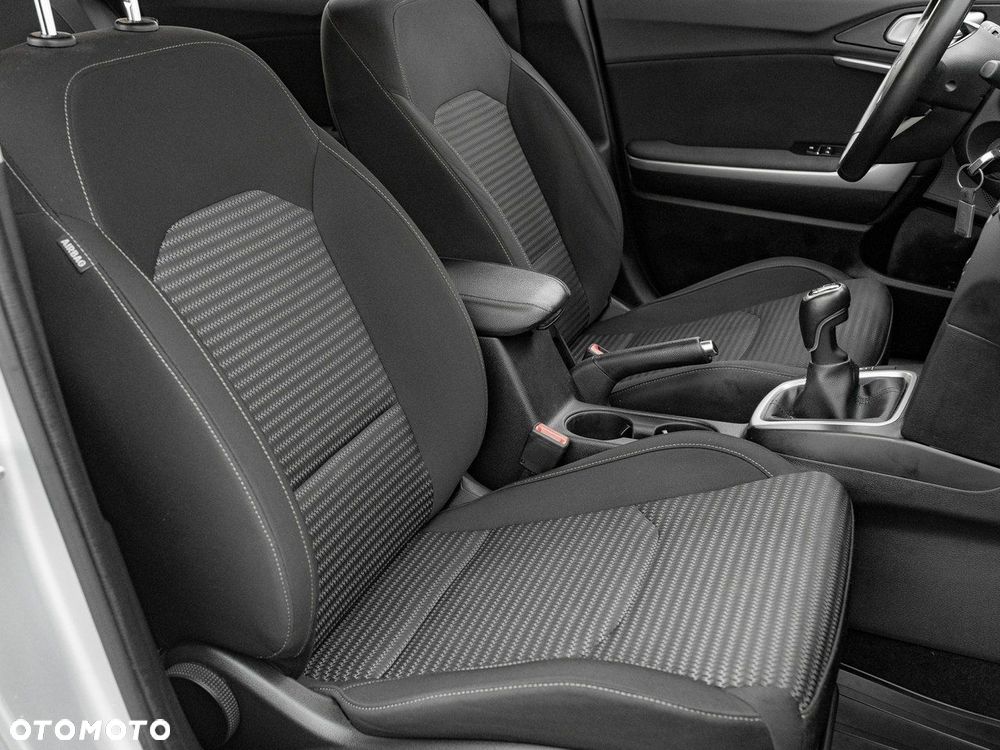Kia Ceed 1.5 T-GDI M - 31
