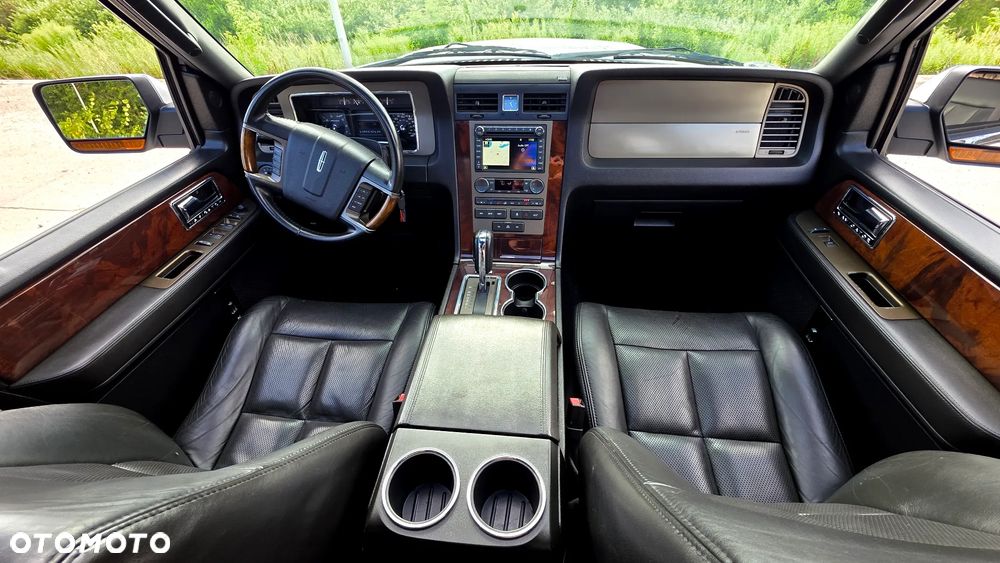 Lincoln Navigator 5.4 4WD Luxury - 40