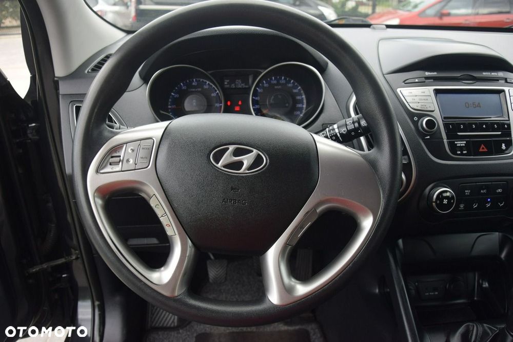 Hyundai ix35 2.0 2WD Style - 19