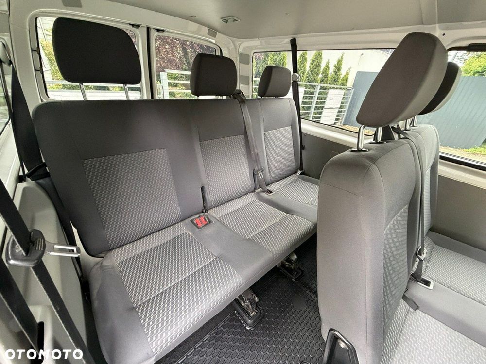 Volkswagen Transporter - 18