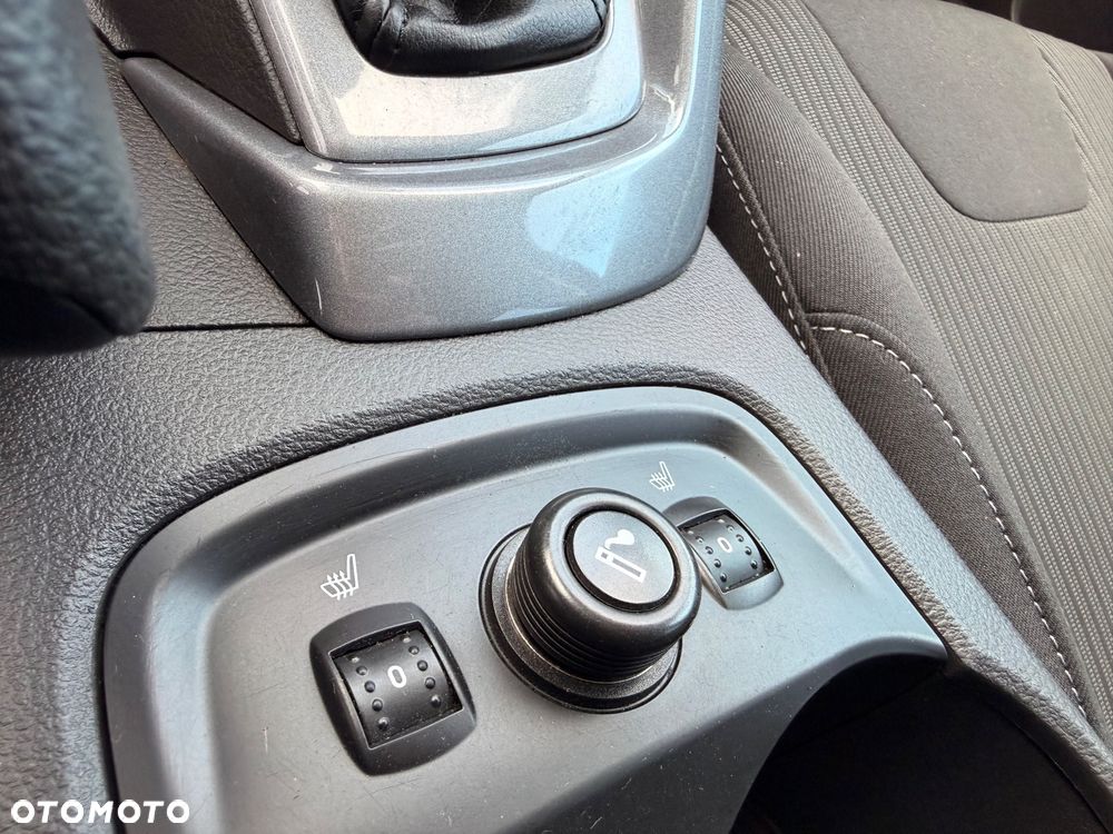 Ford Focus 1.0 EcoBoost Titanium - 16