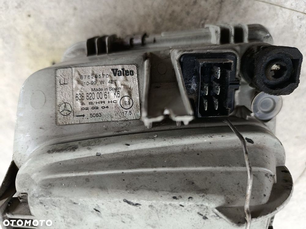 LAMPA PRZÓD LEWA MERCEDES-BENZ VITO W638 6388200061 67629570  VALEO - 8