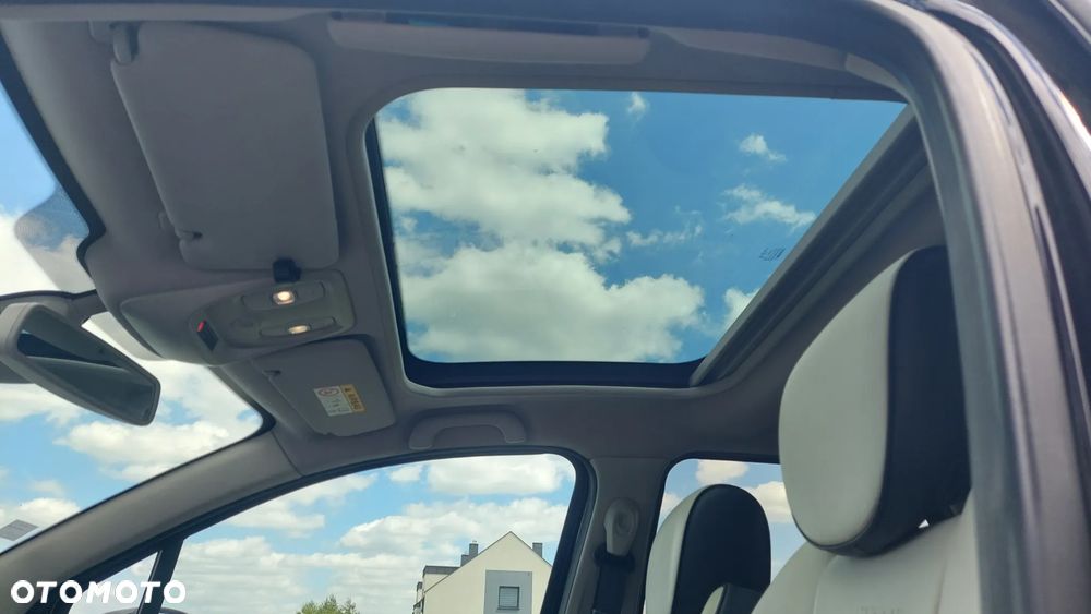 Renault Captur - 11