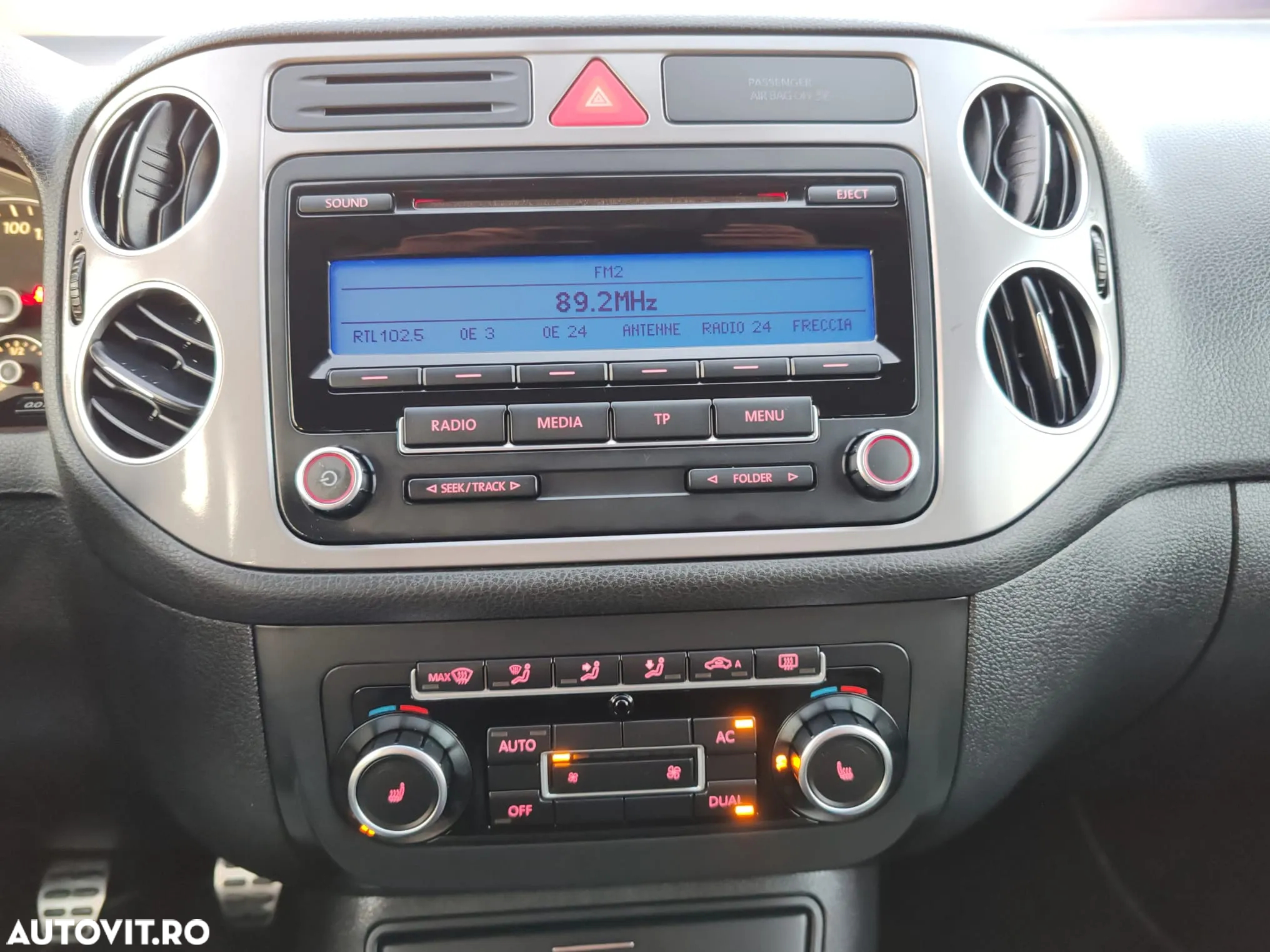 Volkswagen Golf Plus - 12