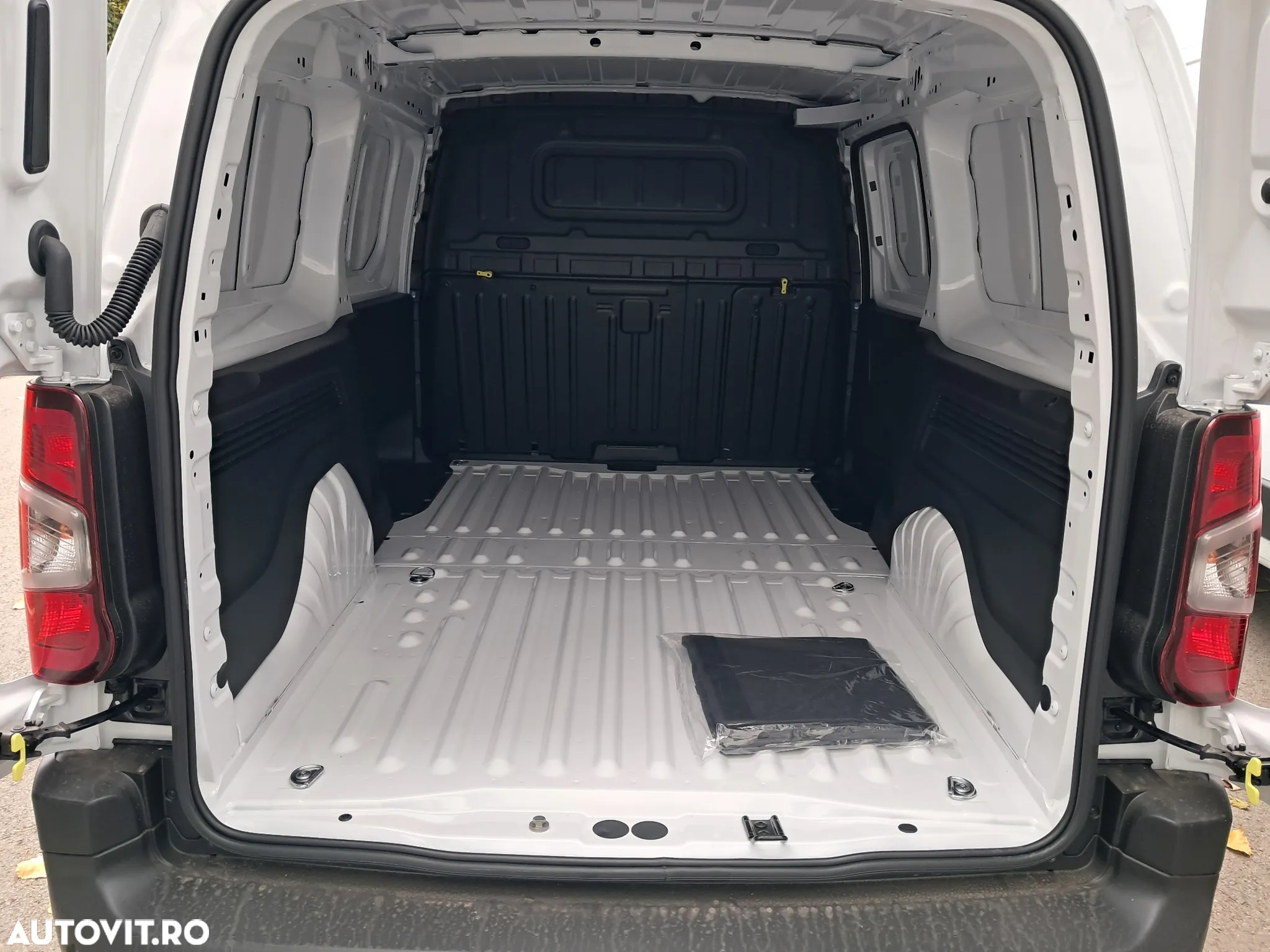 Peugeot PARTNER VAN L2 - 6
