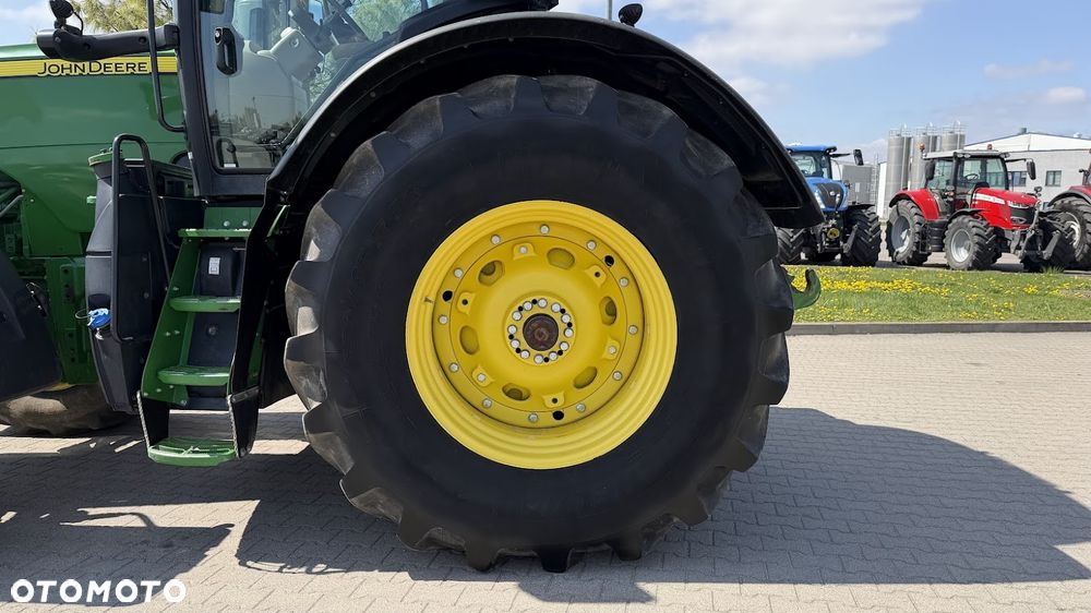 John Deere 8320R - 11