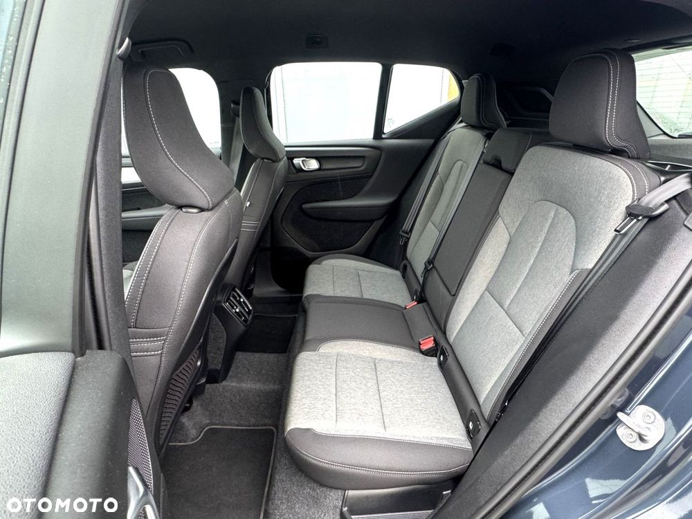 Volvo XC 40 - 32