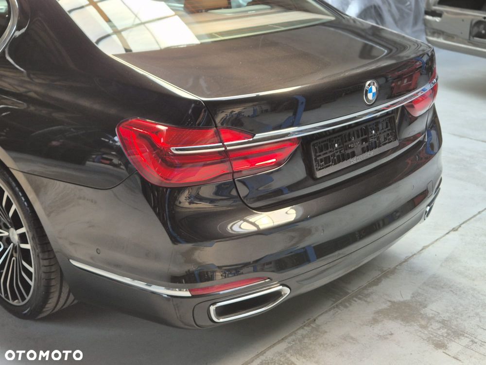 BMW Seria 7 - 10