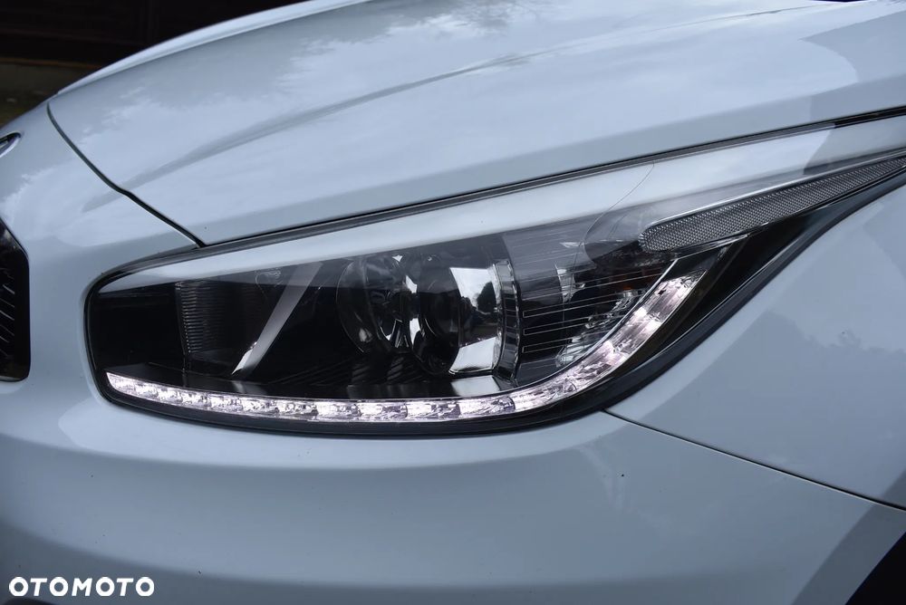 Kia Ceed 1.0 T-GDI 100 ISG Dream Team Edition - 36