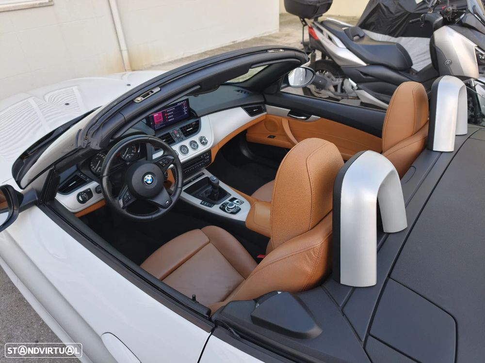 BMW Z4 sDrive23i - 21