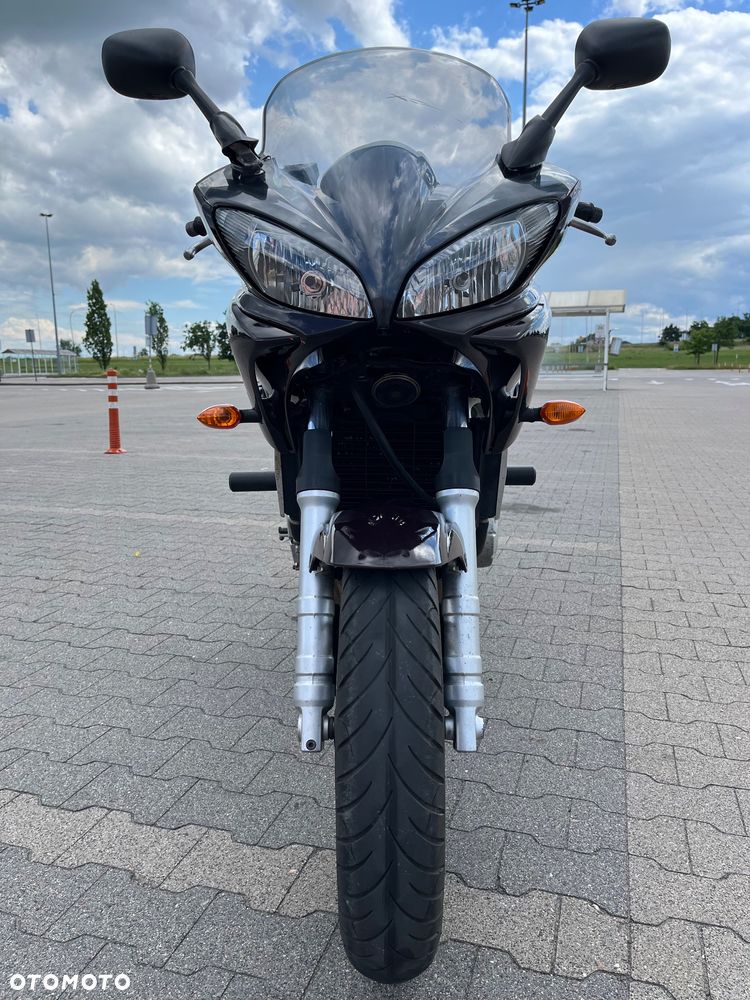 Yamaha FZ6 - 3