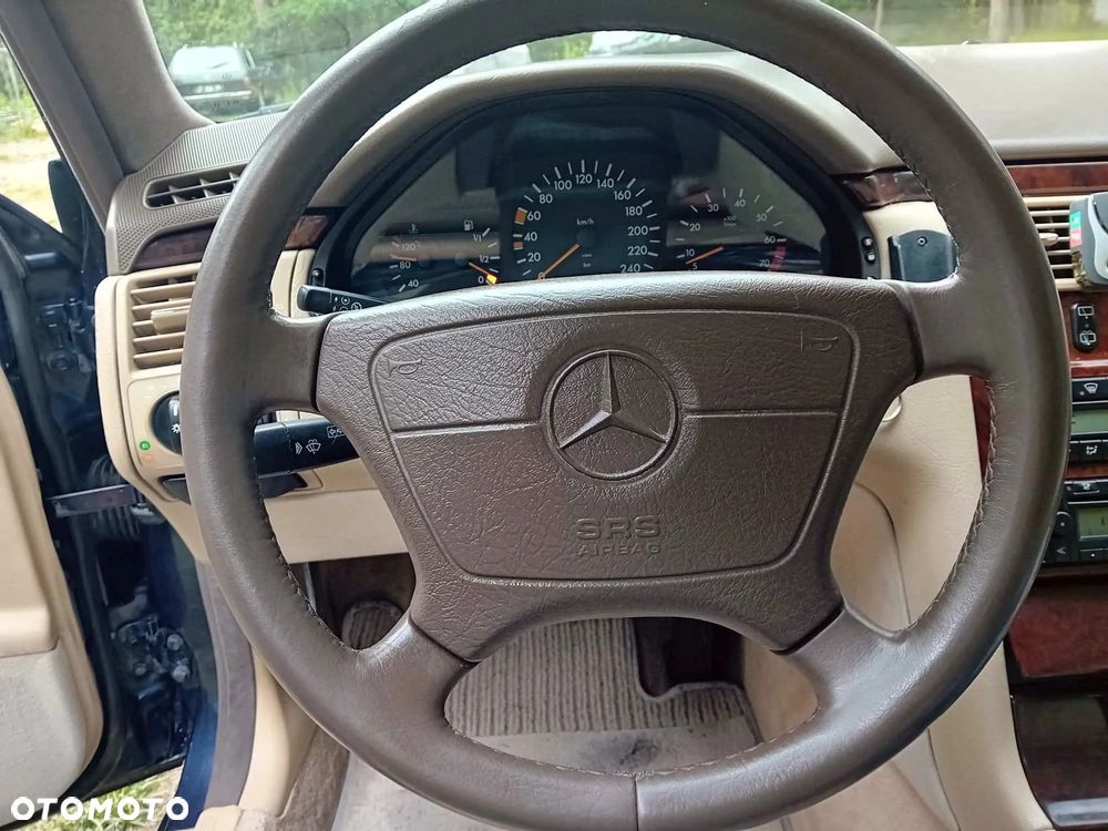 Mercedes-Benz Klasa E - 13