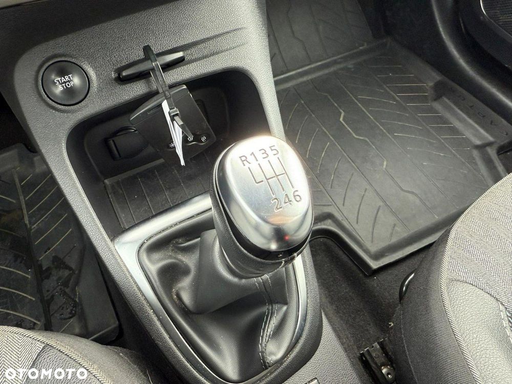 Renault Captur 1.2 Energy TCe XMOD - 29