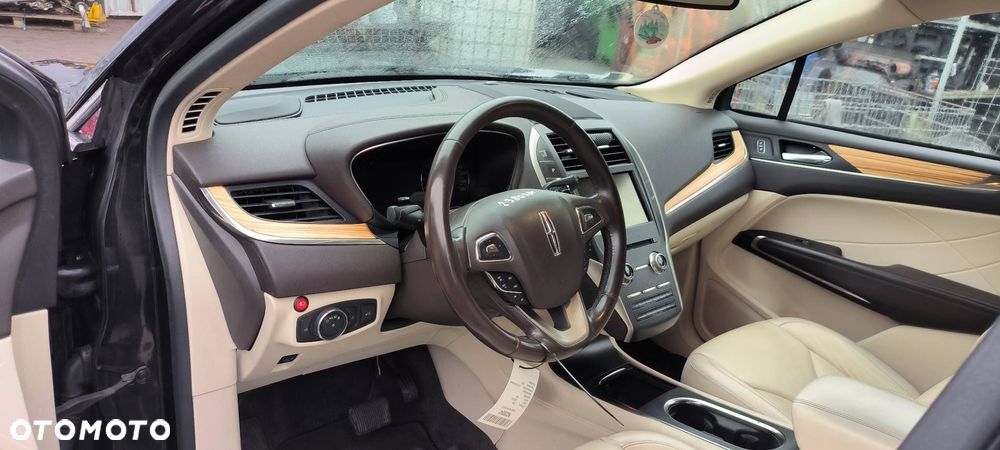 KIEROWNICA LINCOLN MKC - 1