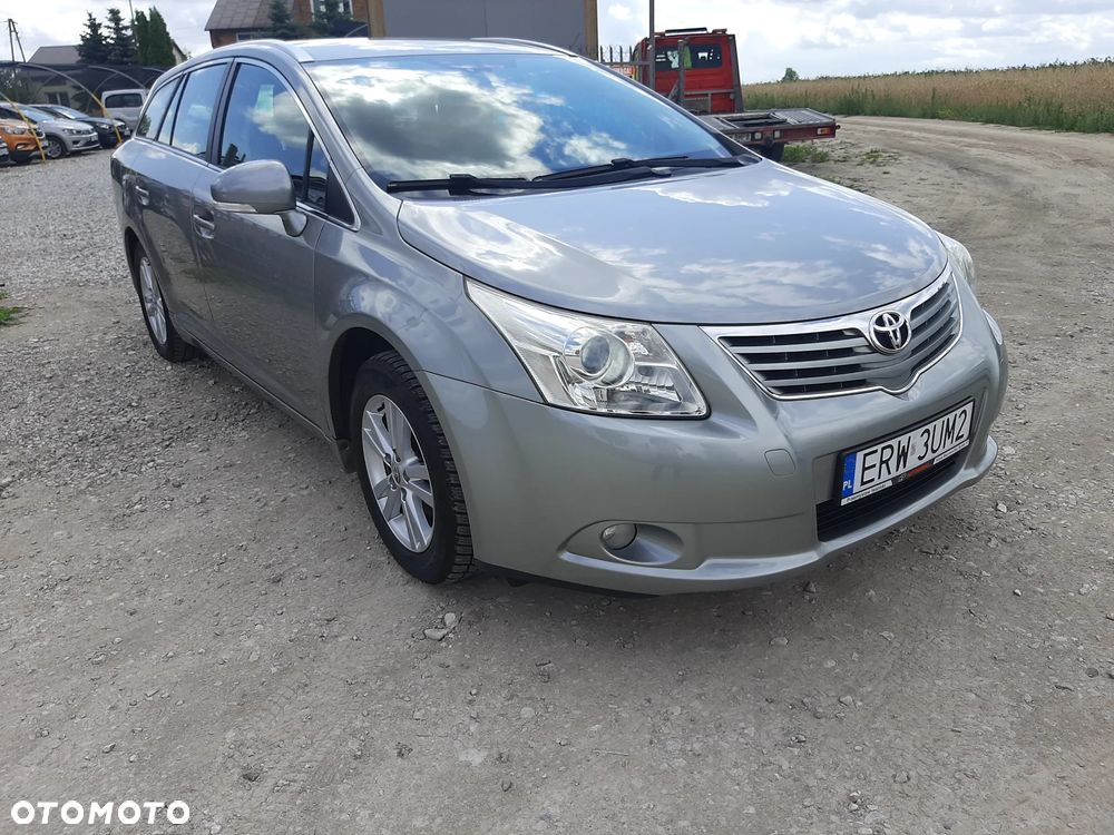 Toyota Avensis 1.8 Executive - 3