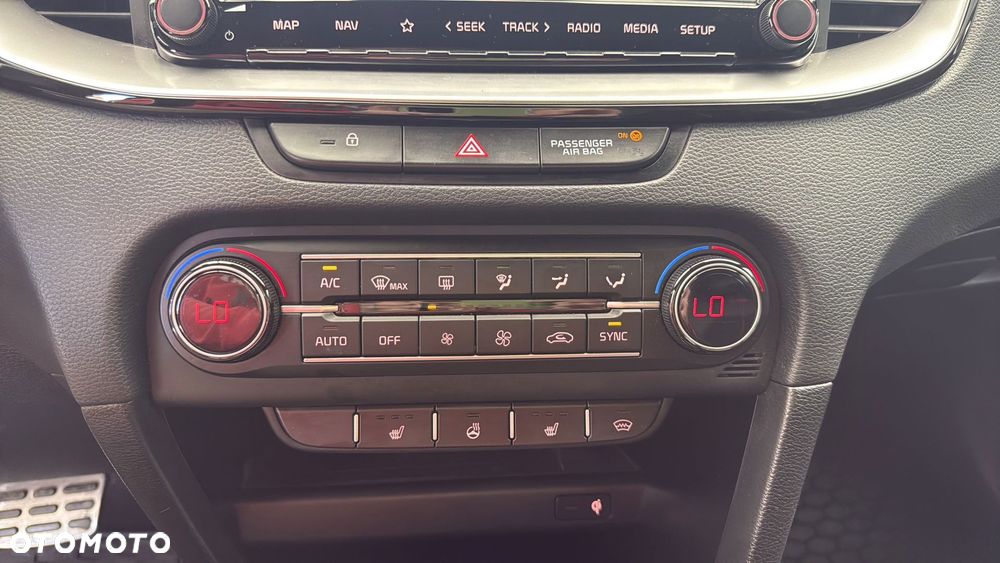 Kia ProCeed 1.6 T-GDI GT DCT - 22