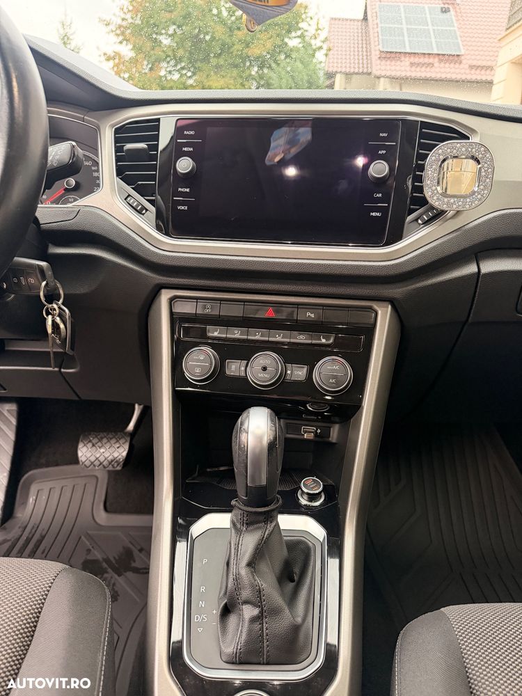 Volkswagen T-Roc - 4