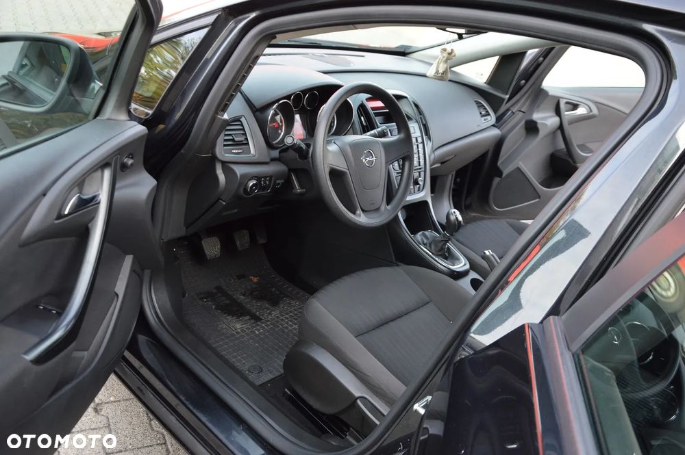Opel Astra 1.4 Enjoy - 24