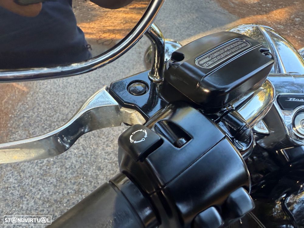 Harley-Davidson Road King 107 - 22
