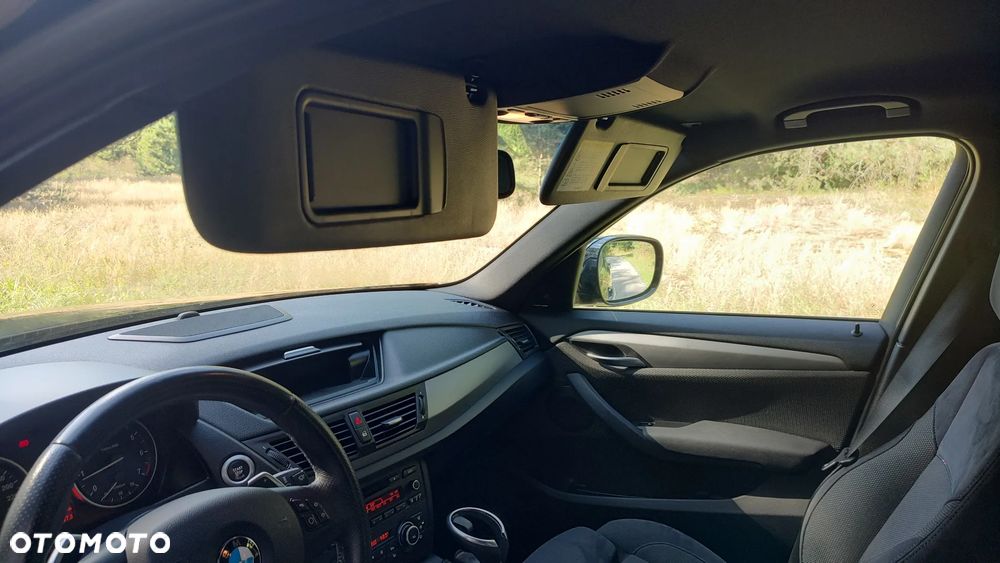 BMW X1 xDrive20i - 17