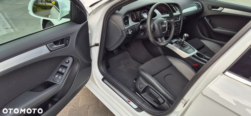 Audi A4 Avant 1.8 TFSI quattro S line Sportpaket (plus) - 5