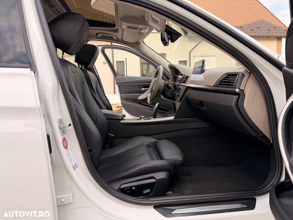 BMW Seria 3 320d Sport-Aut. Blue Performance Modern Line - 19