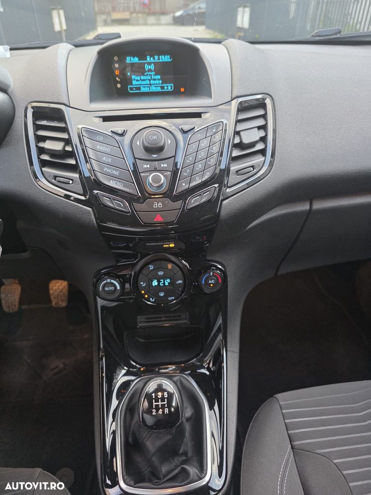 Ford Fiesta 1.0 Titanium - 10