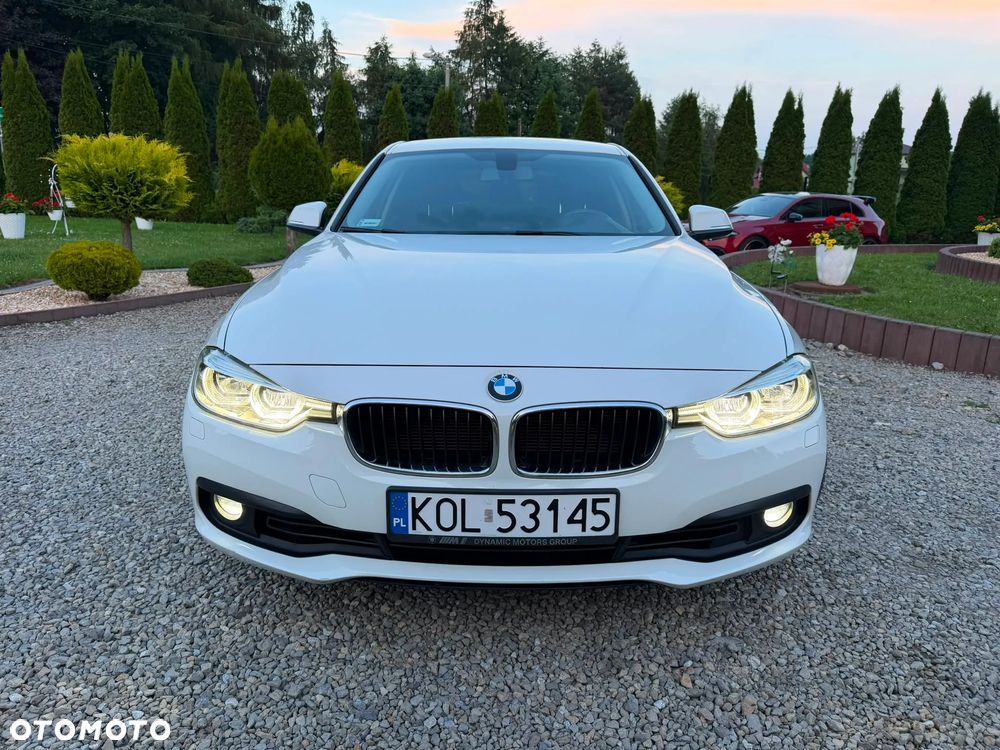 BMW Seria 3 318i Advantage - 12