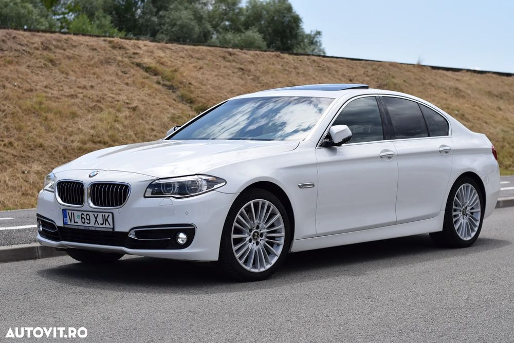 BMW Seria 5 520d Aut. Luxury Line - 1