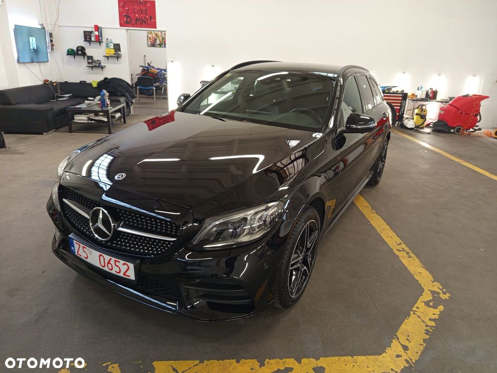 Mercedes-Benz Klasa C 200 4Matic 9G-TRONIC Night Edition - 1