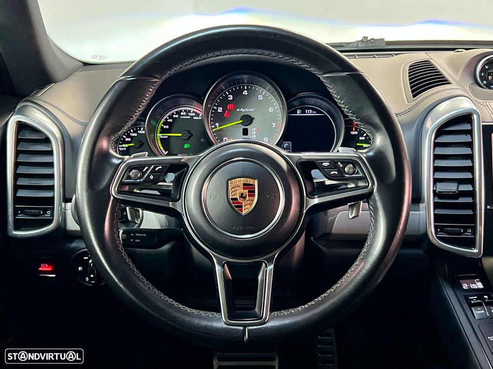 Porsche Cayenne S E-Hybrid - 10