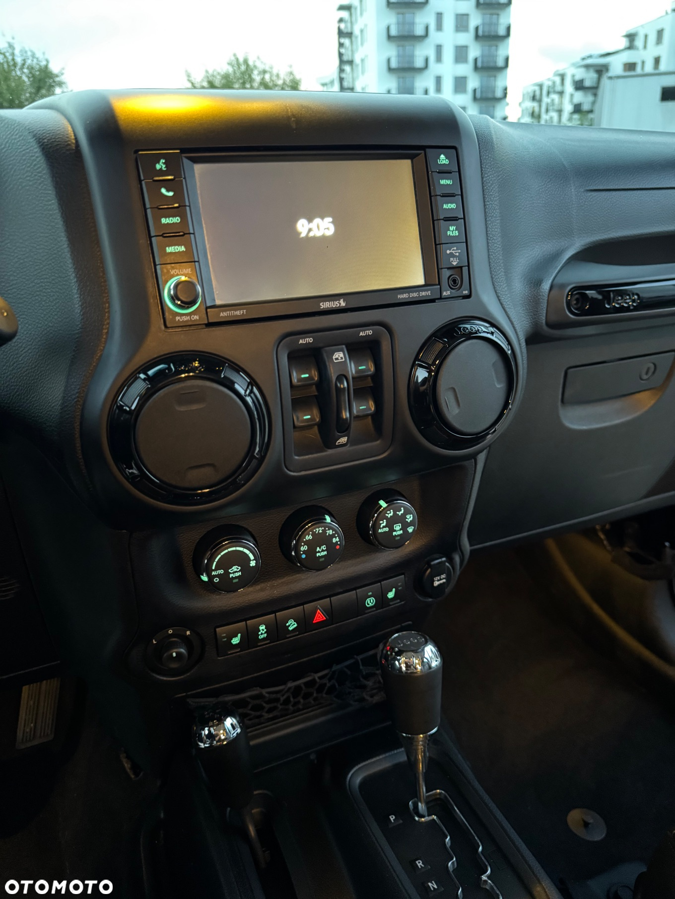 Jeep Wrangler Unlimited Hard-Top 3.6 Automatik Sahara - 19