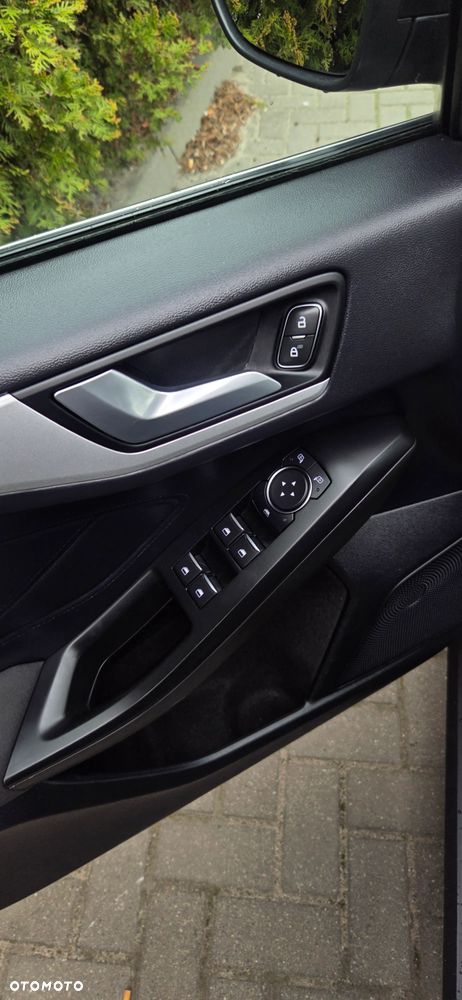 Ford Focus 1.0 EcoBoost STart-Stopp-System TITANIUM - 23